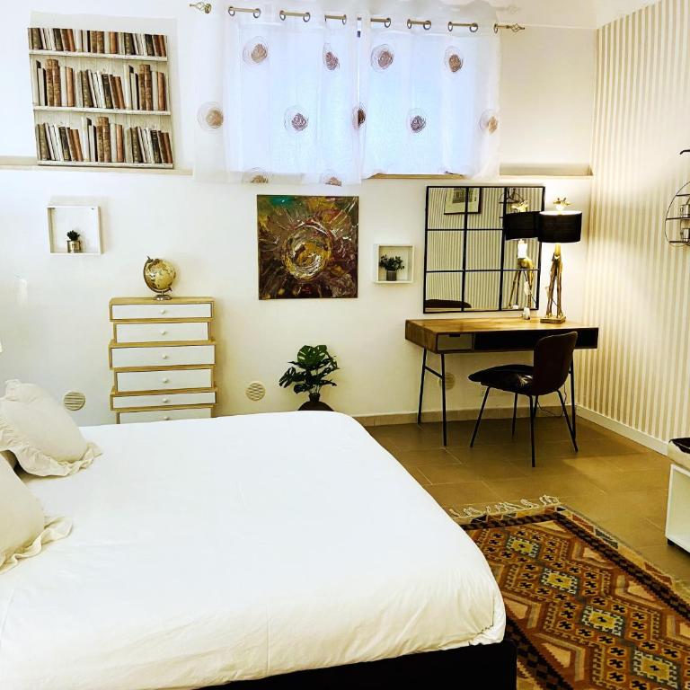 la Borghese - Two-Bedroom House - 1