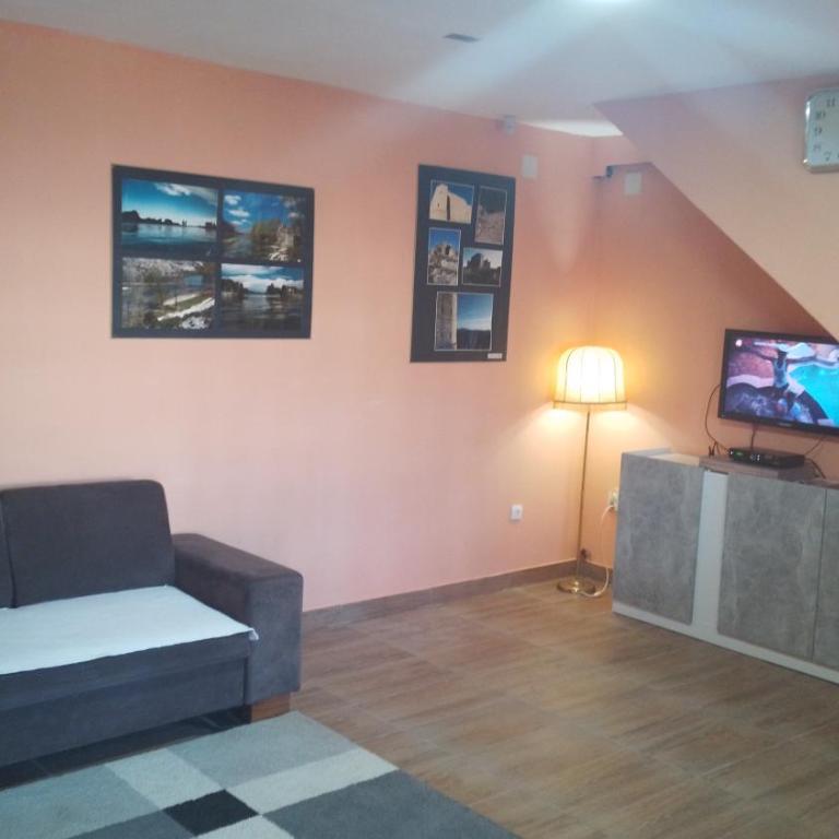 Red Apartman - Apartman sa Balkonom - 9