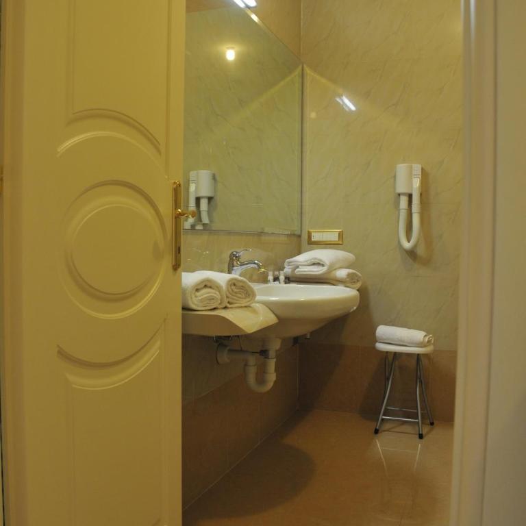 Hotel Verdi - Camera Familiare Deluxe - 4
