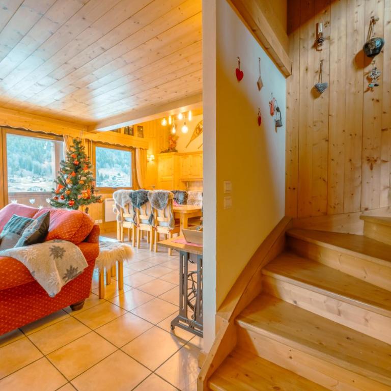 Luxury Family Ski Chalet - Jacuzzi BBQ - Near Lake Golf - Multipass access 60 Summer activities - Sleep 10 - Chalet Superior - 12