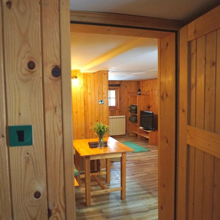Montana Apartment - One-Bedroom Apartment - 1