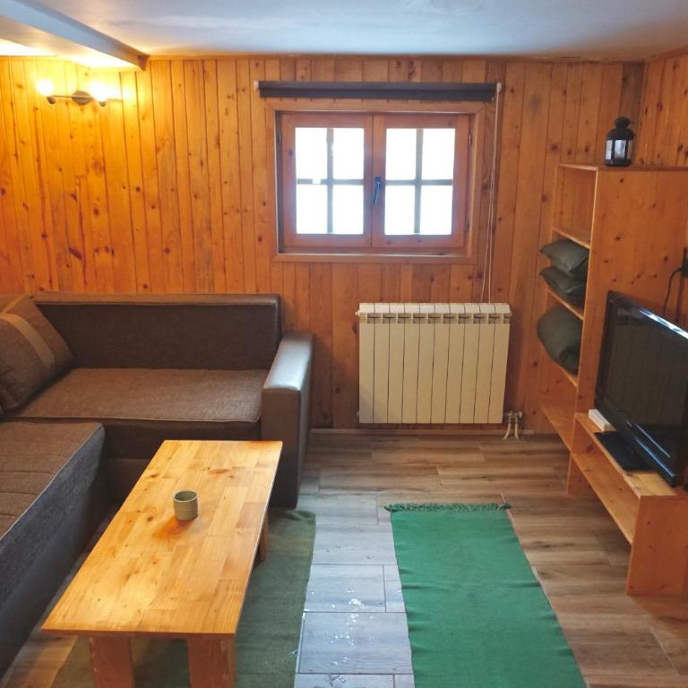 Montana Apartment - One-Bedroom Apartment - 4
