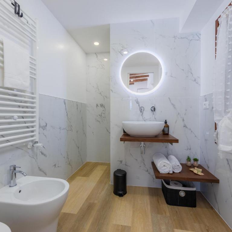 Ca' San Giacomo canal view - Appartamento con 1 Camera da Letto - 39