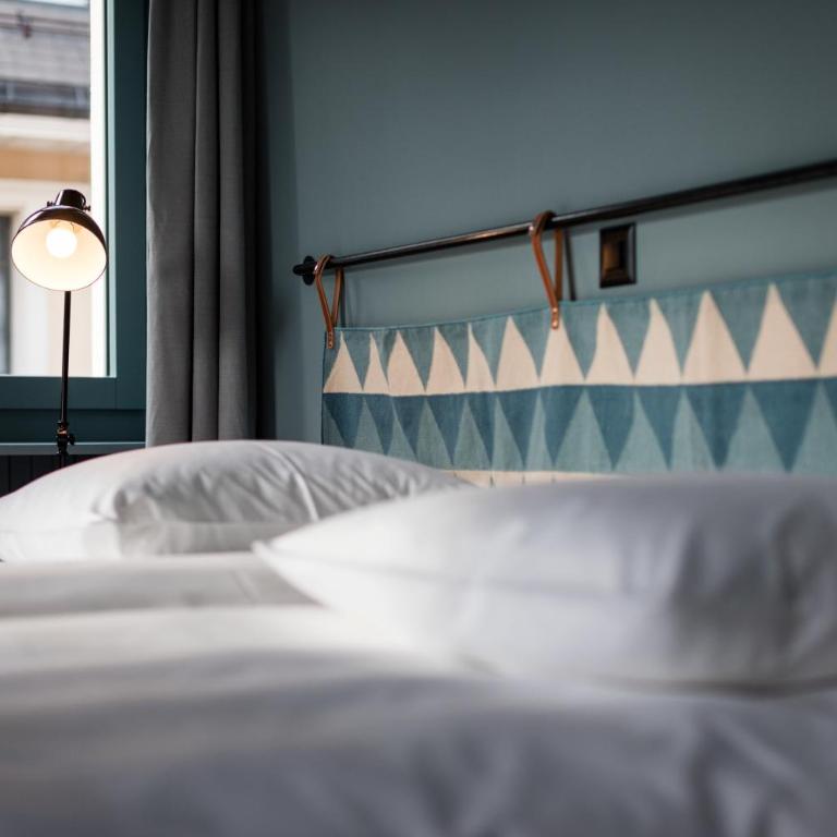 Hotel De Londres - Deluxe Doppel-/Zweibettzimmer - 4