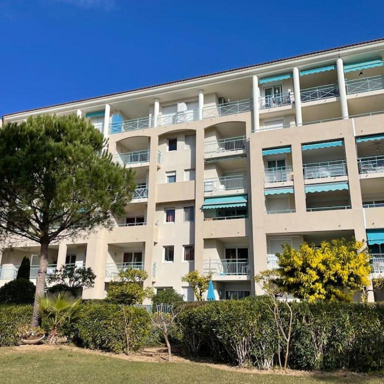 Appartement vue mer/piscine-Les pins bleus - Apartamento de 1 dormitorio - 3
