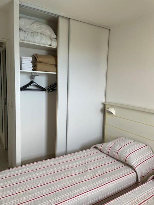 Appartement vue mer/piscine-Les pins bleus - Apartamento de 1 dormitorio - 7