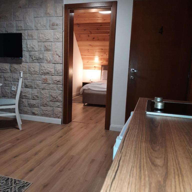 View of Durmitor - Apartment with Garden View - 13