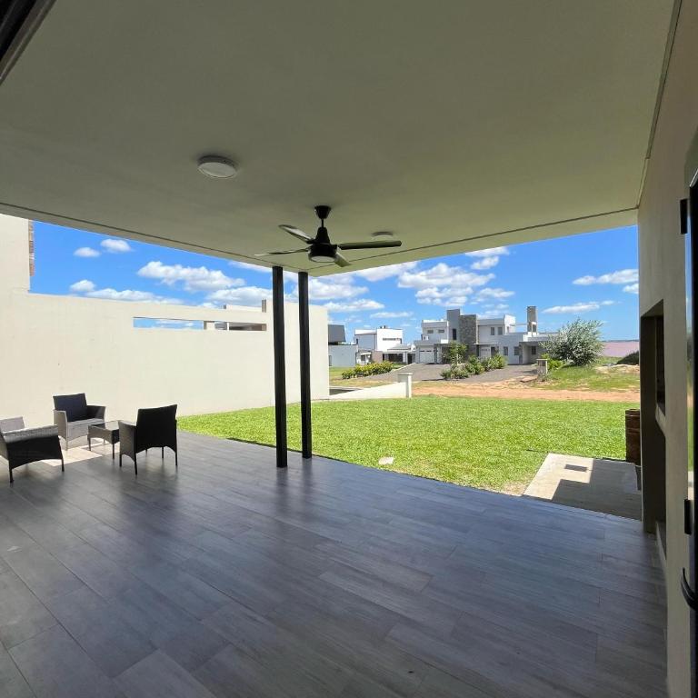 Lago Santa Ana - One-Bedroom House - 22