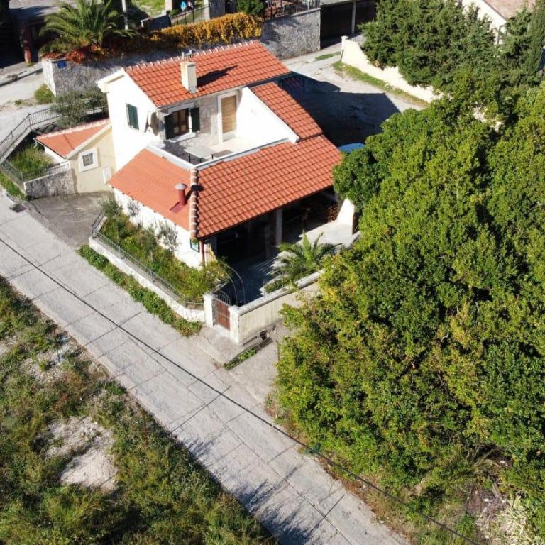 Prima Casa - Two-Bedroom House - 25