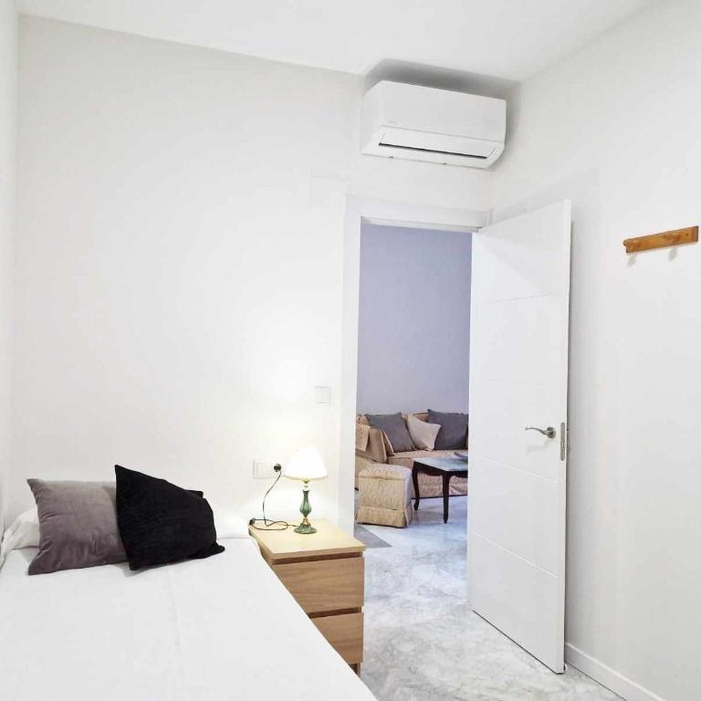 Alojamientos Fenix - Two-Bedroom Apartment - 9