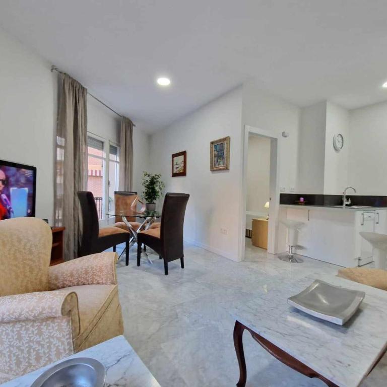 Alojamientos Fenix - Two-Bedroom Apartment - 11