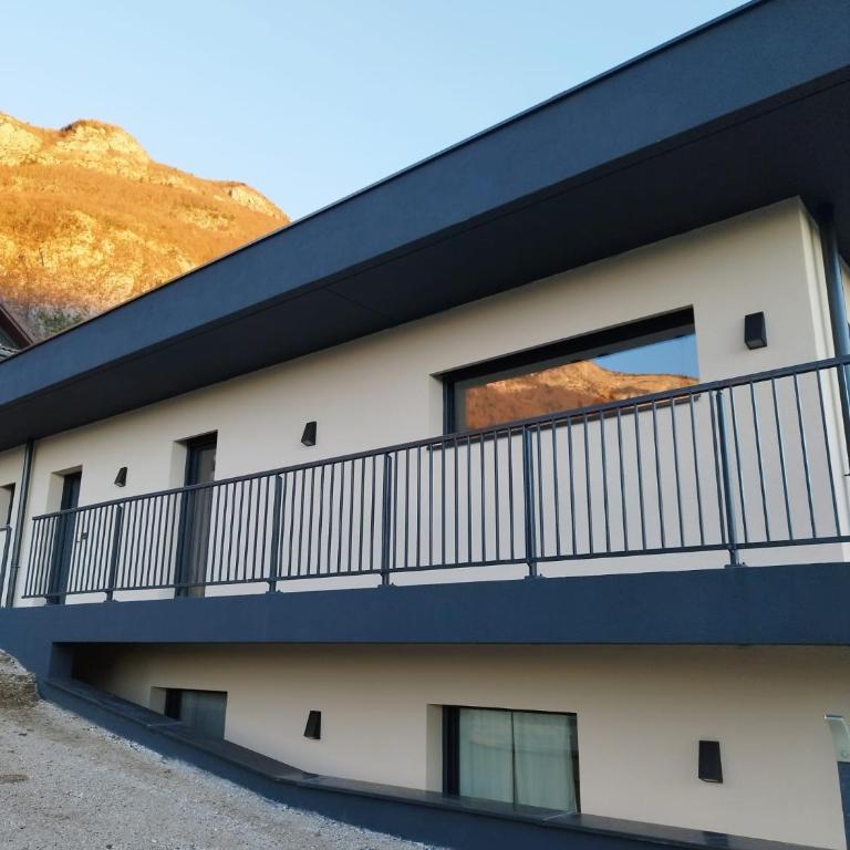 Maison Veyrier du Lac, à 10 min à pied de la plage - Villa 3 Chambres - 14