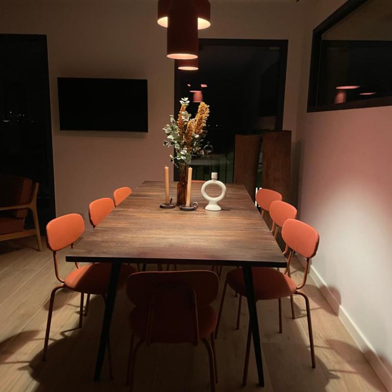 Maison Veyrier du Lac, à 10 min à pied de la plage - Villa 3 Chambres - 28