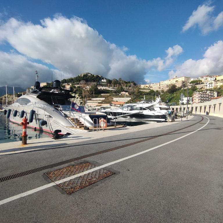 La Finestra sul Borgo - Appartamento con 2 Camere da Letto - 24