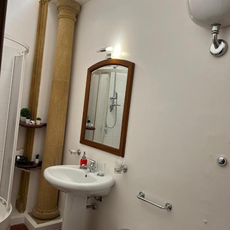 B&B IL CONTE - Camera Matrimoniale con Balcone - 7