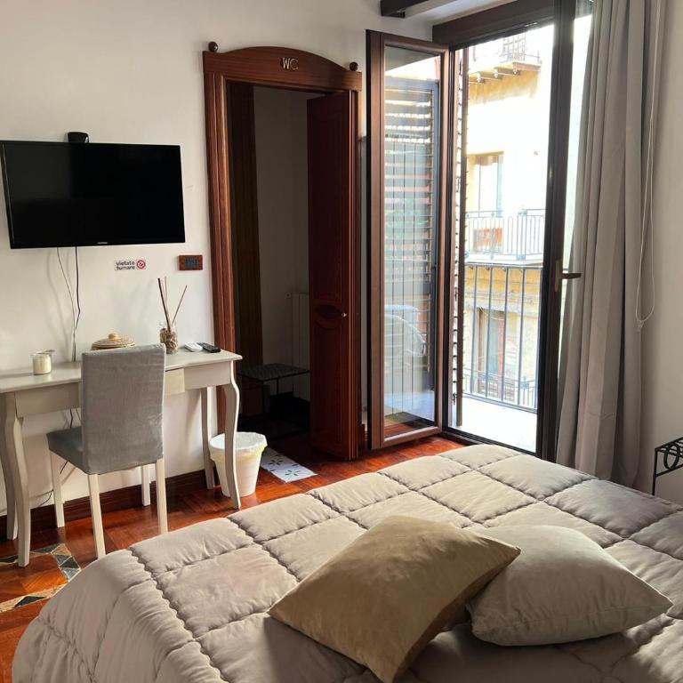 B&B IL CONTE - Camera Matrimoniale con Balcone - 2