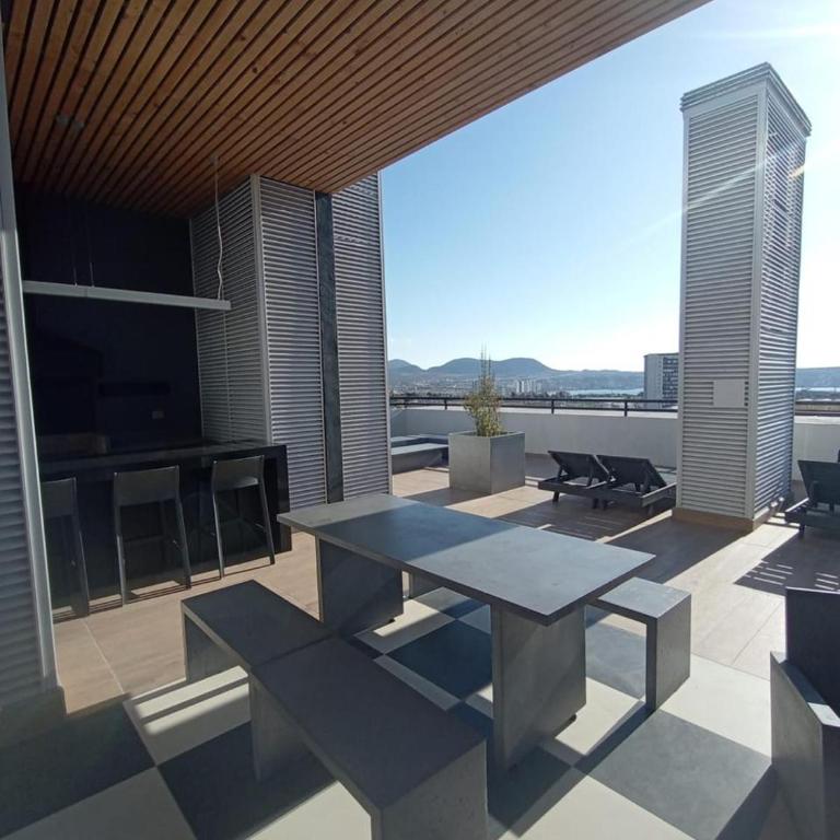 Fabuloso departamento con panorámica vista al mar, a la Herradura y a la ciudad - One-Bedroom Apartment - 4