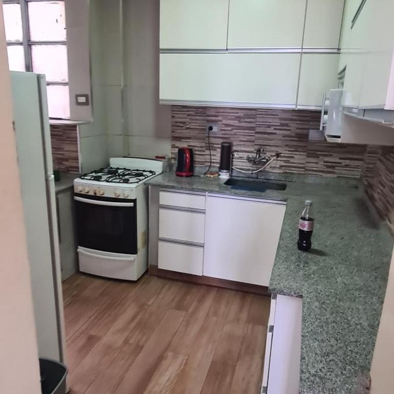 Departamento 4 ambientes, 3 hab - Three-Bedroom Apartment - 3