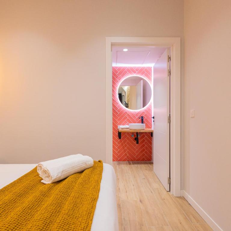FLORIT FLATS - 4 Guests with AC and WiFi near Sorolla Train Station - Apartment - Ground Floor - 11