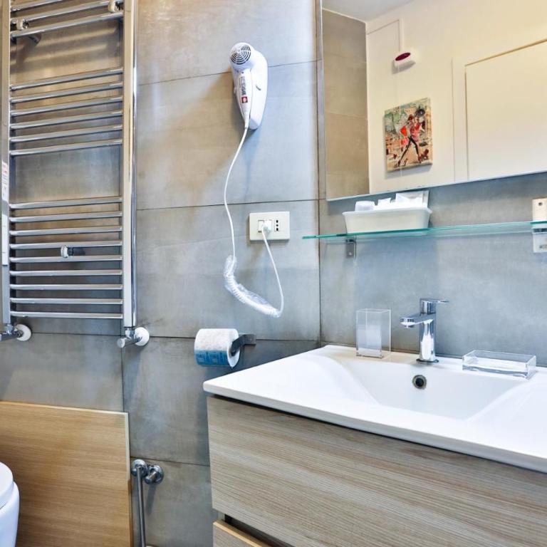 Da Francesco - Camera Matrimoniale con Bagno Privato - 5