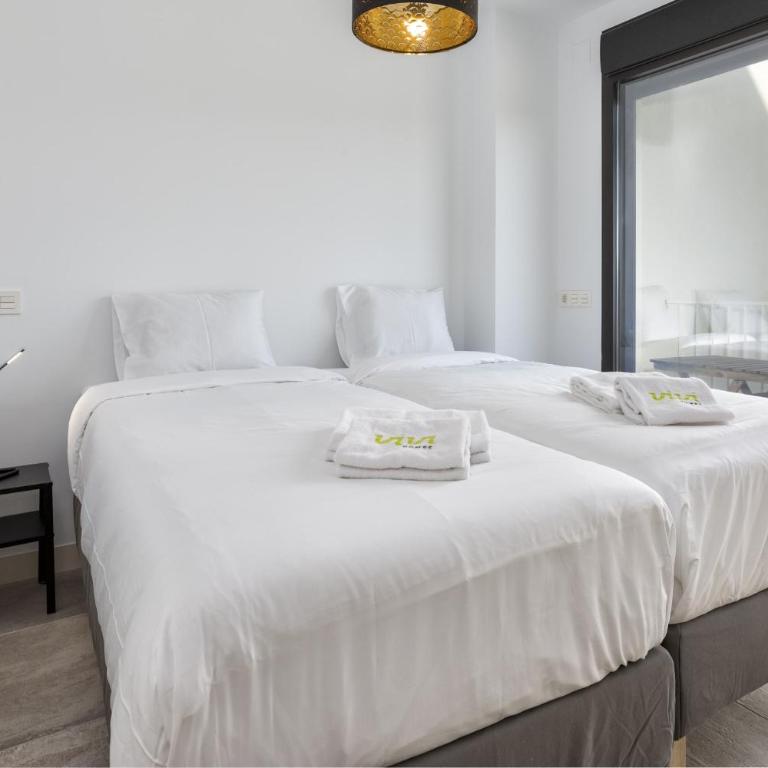 ViVi Homes - Sara Pool, Terrace, Golf & Beach - Apartamento Deluxe - 17