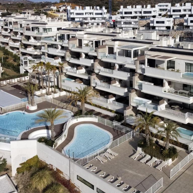 ViVi Homes - Sara Pool, Terrace, Golf & Beach - Apartamento Deluxe - 23