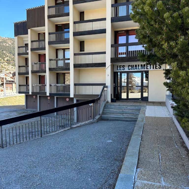 Appartement Les Chalmettes 4 Personnes au pied des Pistes Wifi - Balcon - Parking - Studio - 48