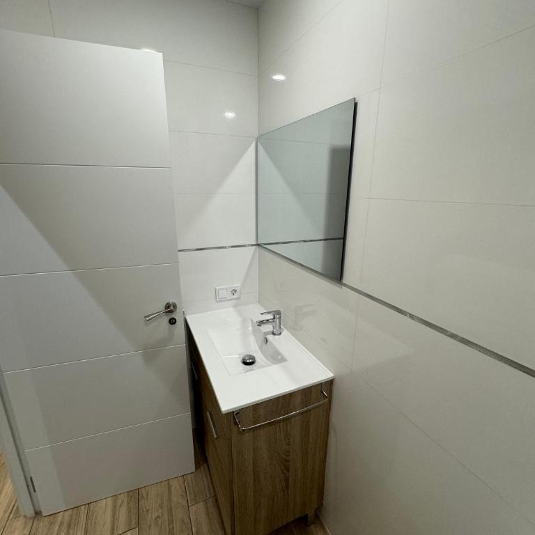 Mercat central - Two-Bedroom Apartment - 3