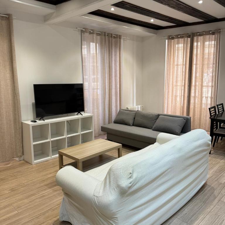 Mercat central - Two-Bedroom Apartment - 9