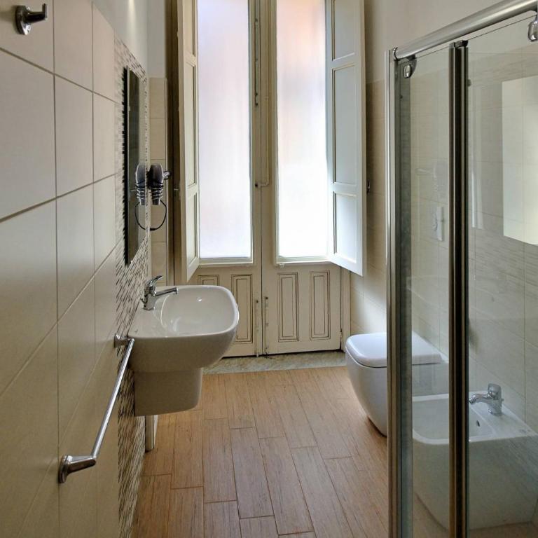 Bellini Inn Deluxe - Double or Twin Room with Extra Bed - 1
