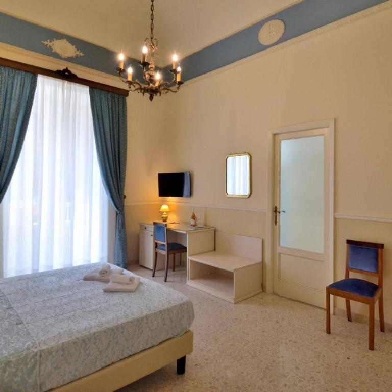 Bellini Inn Deluxe - Double or Twin Room with Extra Bed - 6