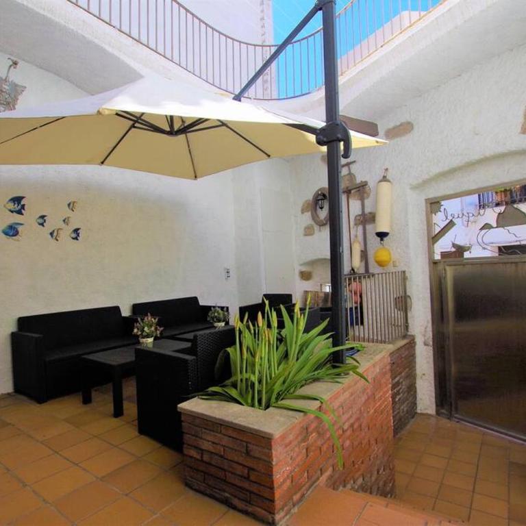 V&V LLORET- Villa Cal Miquel - Casa de 4 dormitorios - 28