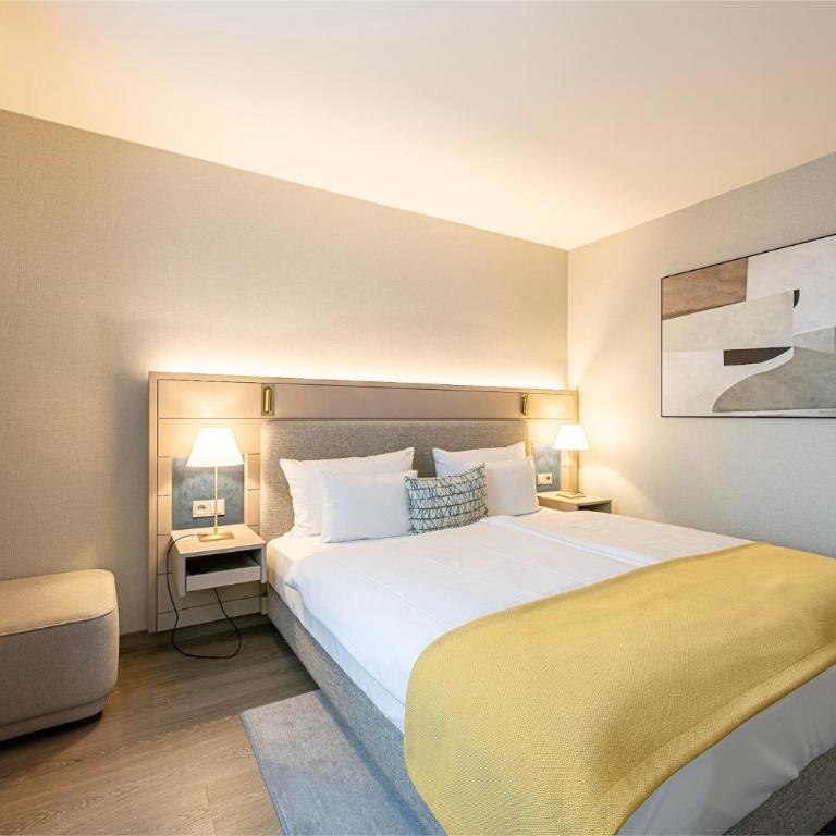 Hotel Europa - Dreibettzimmer - 1