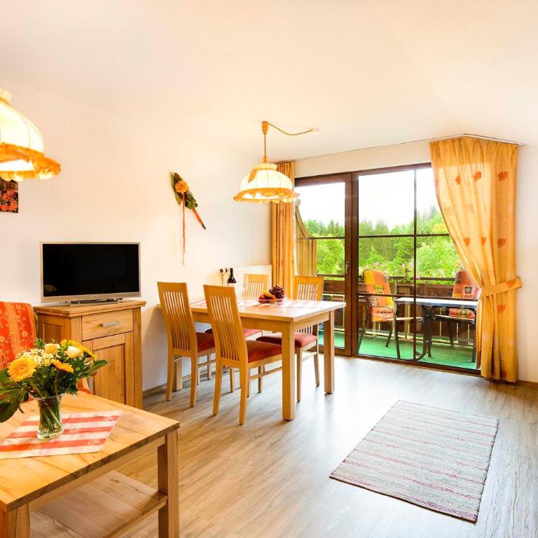Landhaus Bachtelmühle - Apartment mit Blick auf die Berge - 2