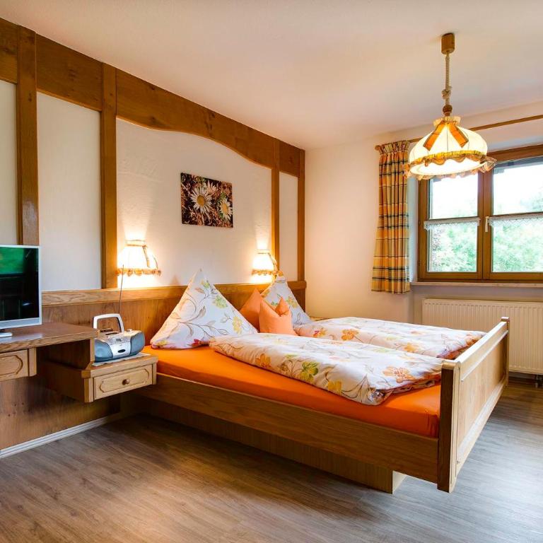 Landhaus Bachtelmühle - Apartment mit Balkon - 4