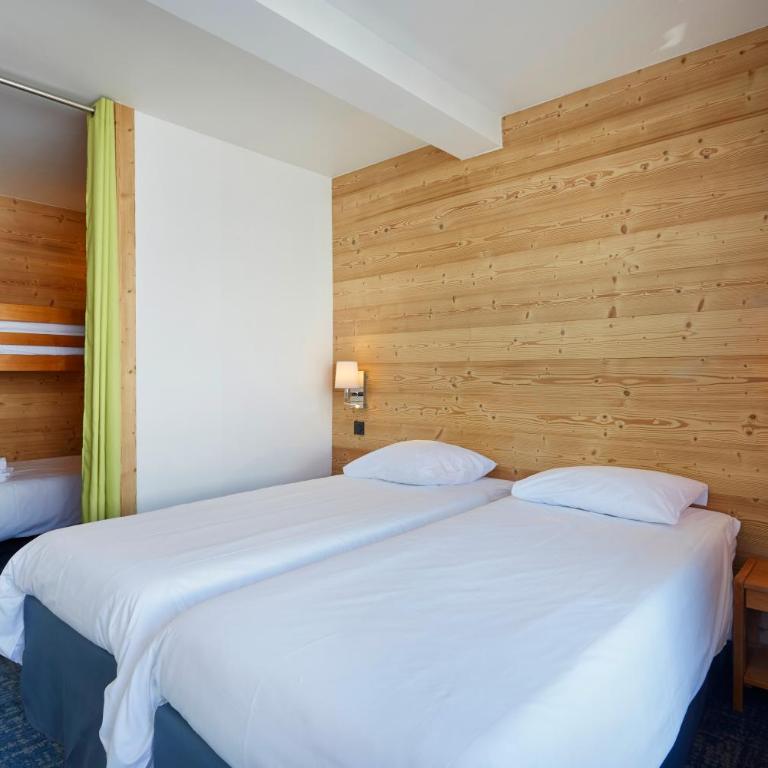 Hôtel Eliova Le Chaix - Chambre Quadruple avec Balcon - 3