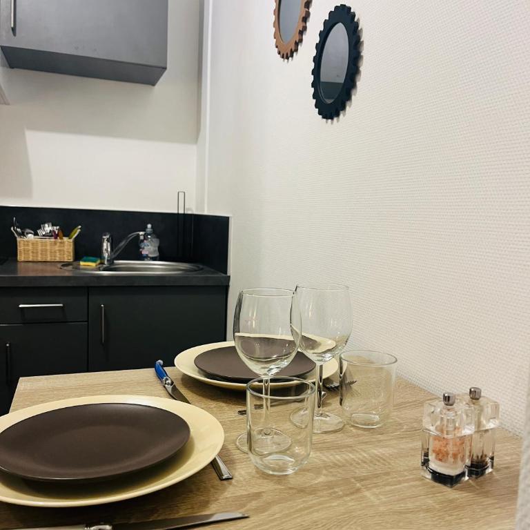 Le 2 - Grand studio Caen Centre Port de plaisance - Apartment mit 1 Schlafzimmer - 11
