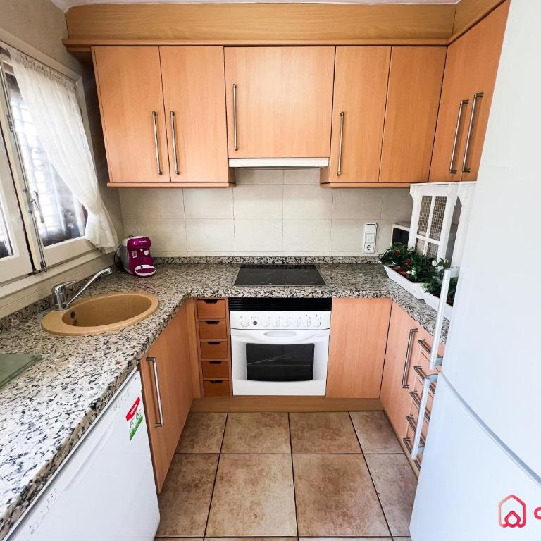 La Casa Ibicenca - Three-Bedroom Townhouse - 9