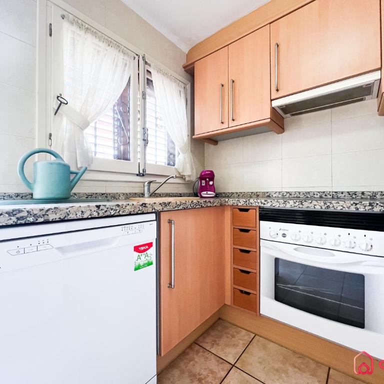 La Casa Ibicenca - Three-Bedroom Townhouse - 10