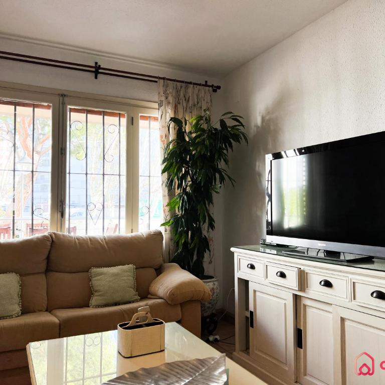 La Casa Ibicenca - Three-Bedroom Townhouse - 3
