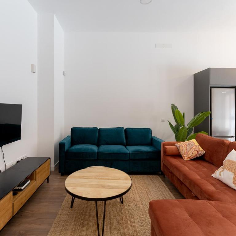 Luxe Apartment Madrid North - Two-Bedroom Apartment - 2