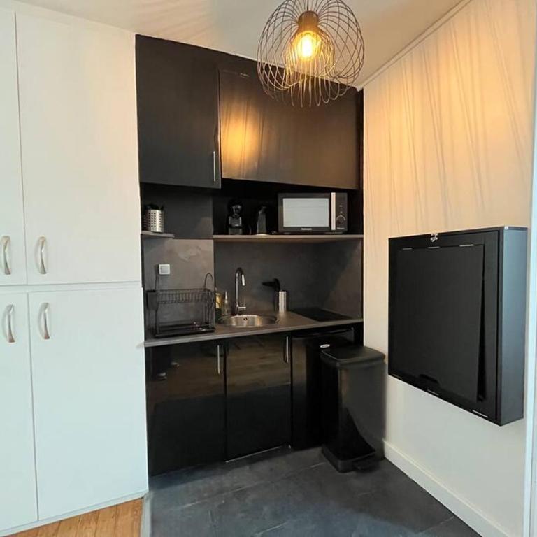Central Typical Parisian Studio - Appartement 1 Chambre - 6