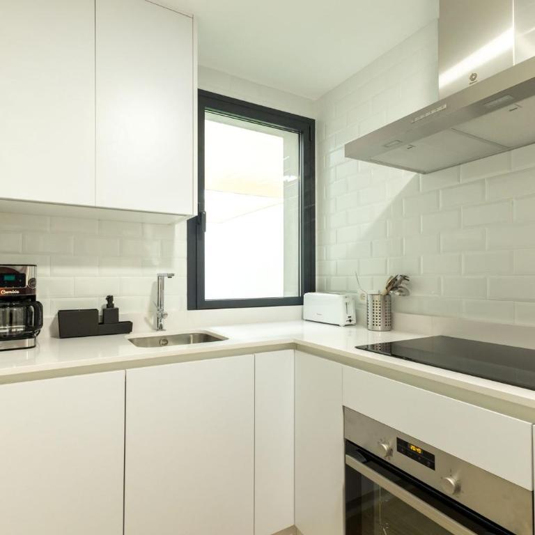 Charming 2 Bedroom Apartment with FREE PARKING close to Torre del Oro by Ocityzen - Apartamento de 2 dormitorios - 17