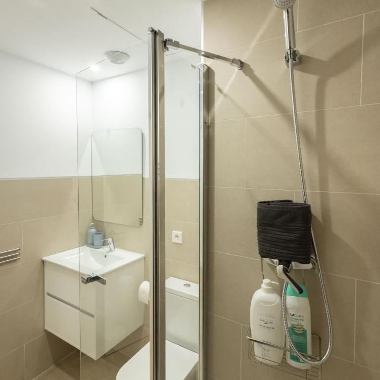 Charming 2 Bedroom Apartment with FREE PARKING close to Torre del Oro by Ocityzen - Apartamento de 2 dormitorios - 38