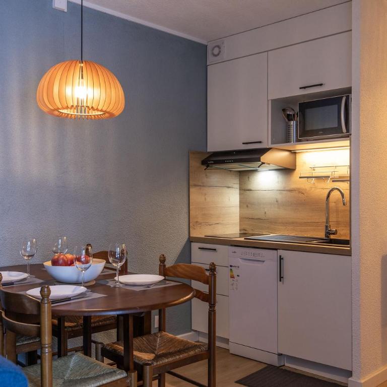 Le Bastan - Appt pour 4 avec Jardin - Studio - Vue sur Montagne - 6