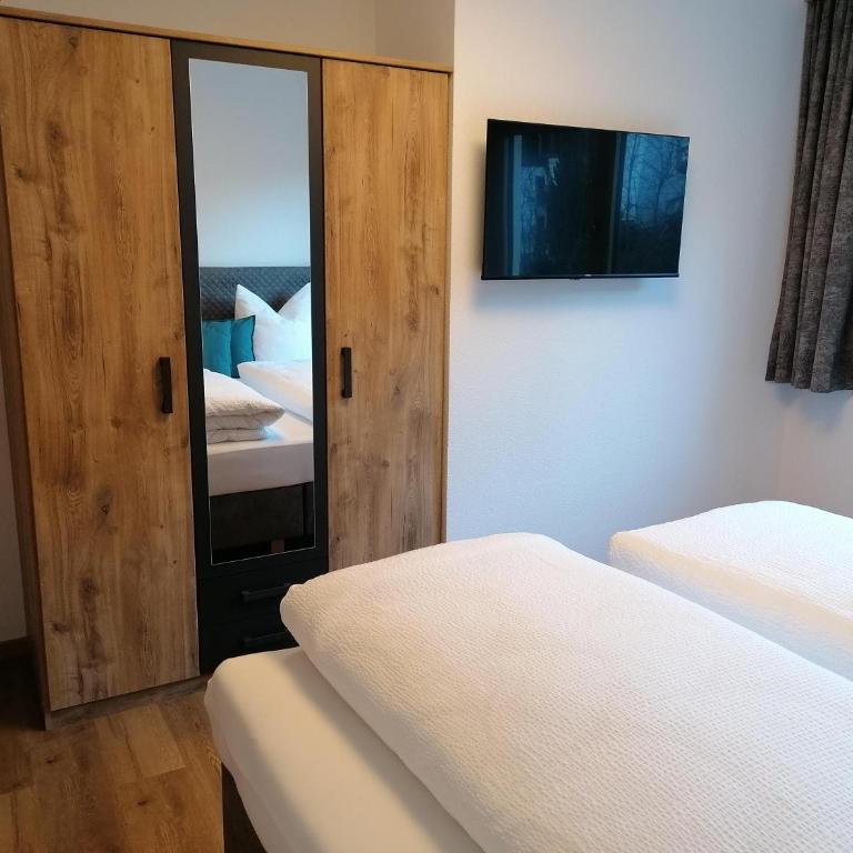 Apartment Eberharter - Apartment mit 2 Schlafzimmern und Dusche - 18