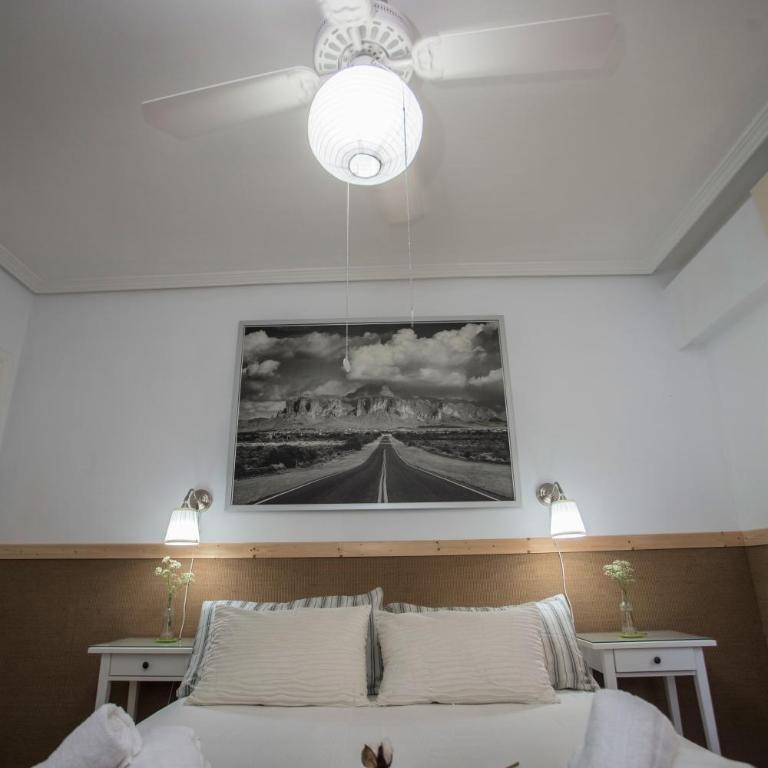 UNIQUE APT. W/POOL- ACROSS THE BEACH-WIFI-A/C - Apartamento - 4