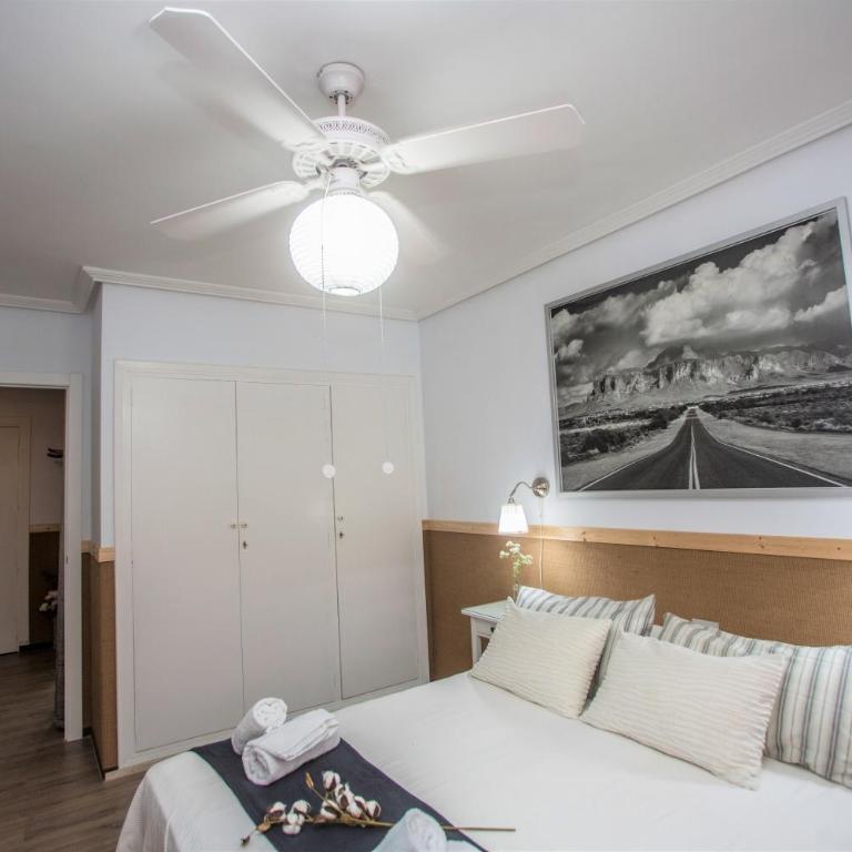 UNIQUE APT. W/POOL- ACROSS THE BEACH-WIFI-A/C - Apartamento - 7