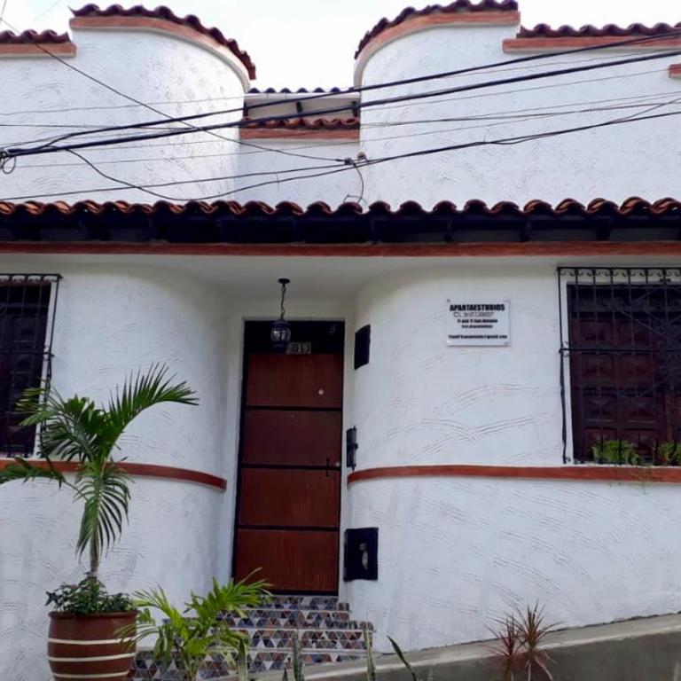 My Suite with views of Cali - One-Bedroom Apartment - 11