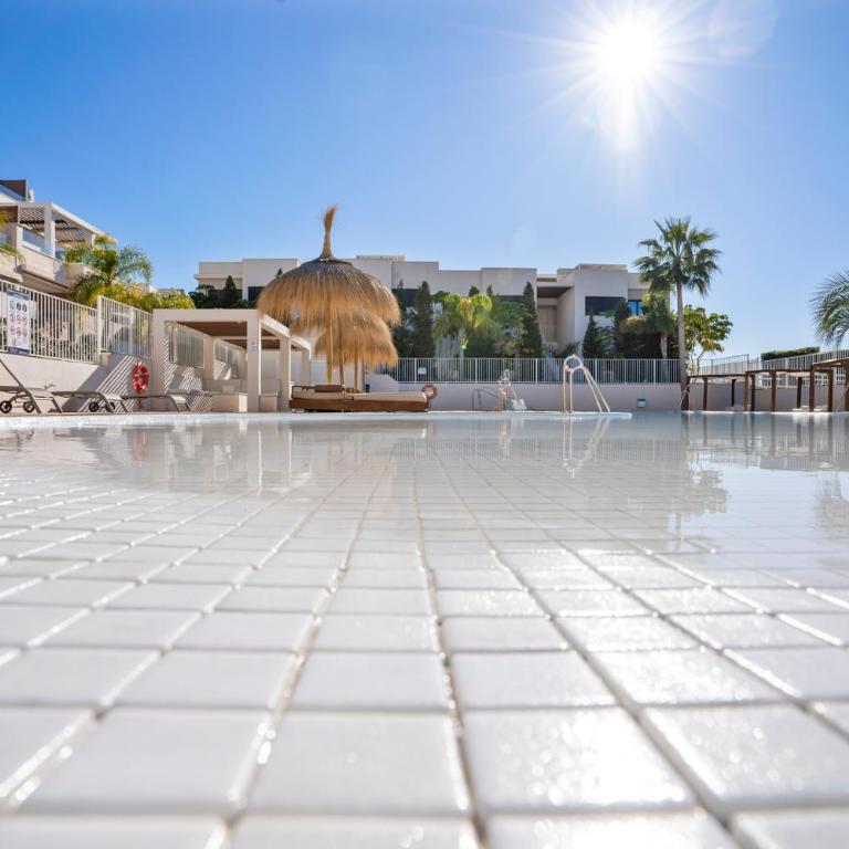 Lotus apartment with pool by Costarentals- Ref 240 - Apartamento de 3 dormitorios - 35